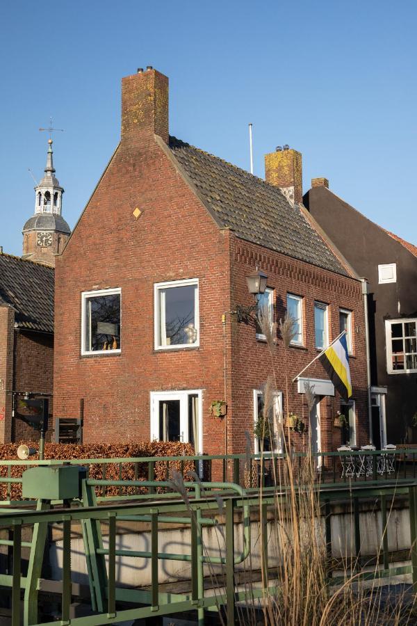 Yep! Slapen Bij De Sluis Bed & Breakfast Blokzijl Luaran gambar